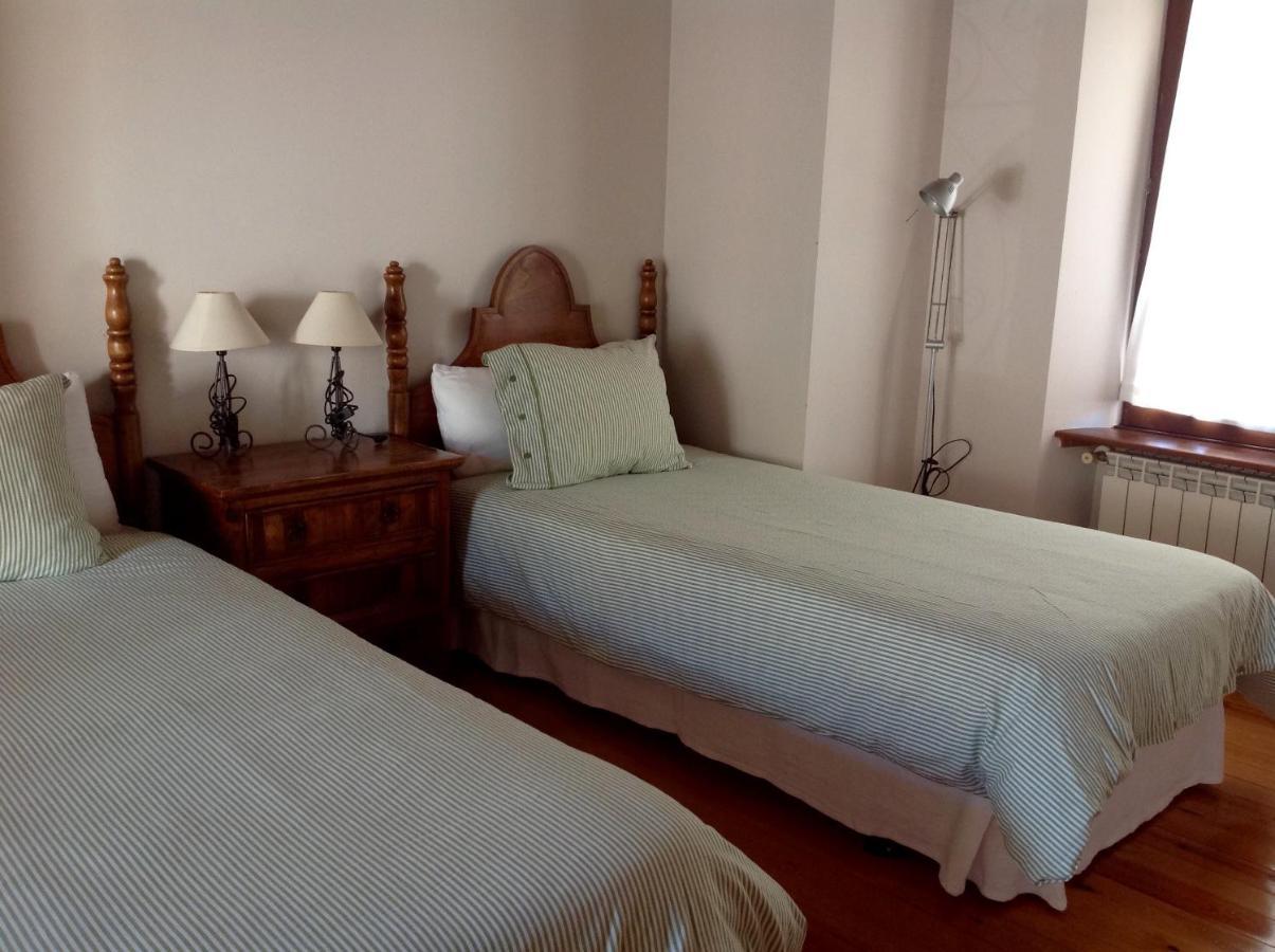 Casa De La Tila Appartement Arenas De Cabrales Buitenkant foto