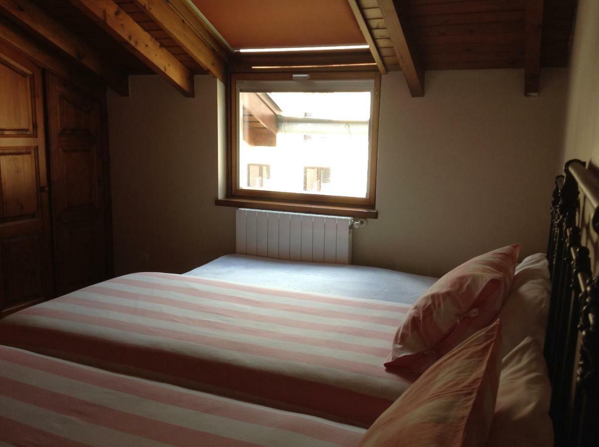 Casa De La Tila Appartement Arenas De Cabrales Buitenkant foto